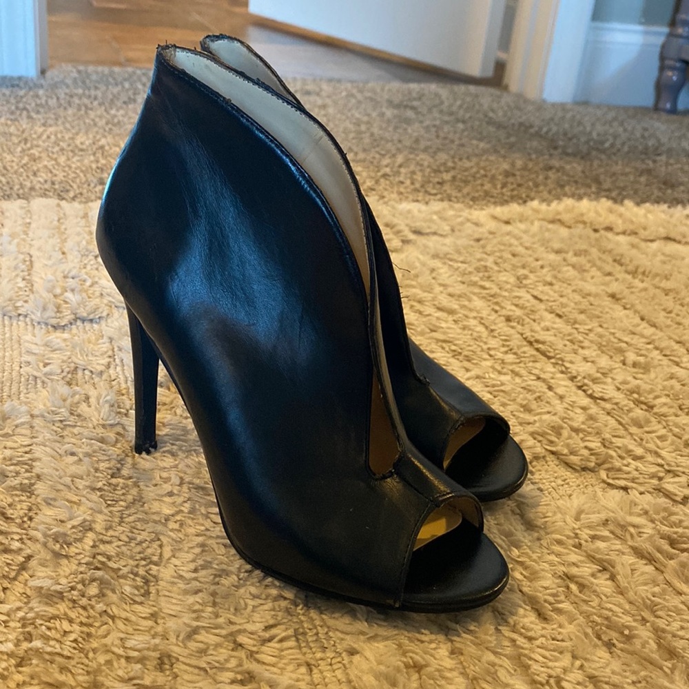 Fergie “Rina” booties/heels